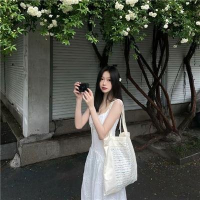 小妞死翘翘